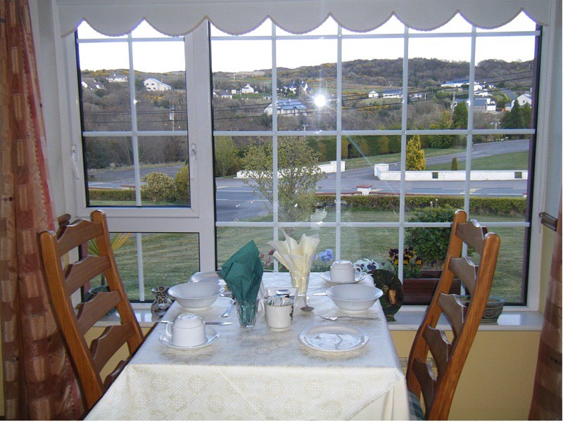 Dining room, Holly Crest Lodge B&B accommodation, Donegal Road, Killybegs, Co. Donegal