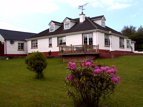 Holly Crest Lodge B&B accommodation, Donegal Road, Killybegs, South West Co. Donegal